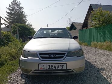 Daewoo: Daewoo Nexia: 2010 г., 1.5 л, Механика, Бензин, Седан