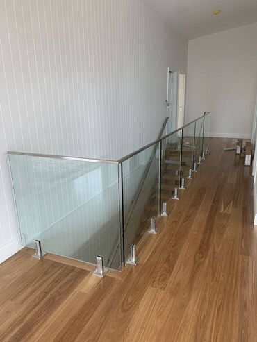 Pilləkən məhəccərləri: Alüminium və Şüşə Məhəccərlər 🔹 Alüminium və Şüşə Məhəccərlər – — 11