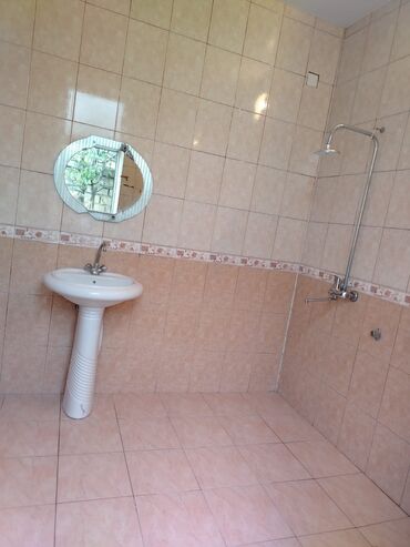 Uzunmüddətli kirayə evlər: Şəkidə tələbə qızların qalması üçün kirayə ev bir nəfər 100 manat hər -da lalafo.az — 8 Uzunmüddətli kirayə evlər: Şəkidə tələbə qızların qalması üçün kirayə ev bir nəfər 100 manat hər — 8