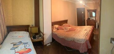 Uzunmüddətli kirayə mənzillər: Nərimanov metrosu yaxınlığında 5 mərtəbəli binanın 5-ci mərtəbəsində 2 — 5