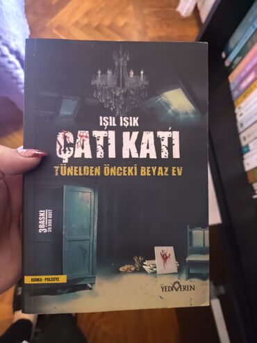 cərəkə kitabi pdf yuklə: Kitab paketi – müxtəlif janrlarda 4 əsər - Işıl Işık – “Çatı Katı