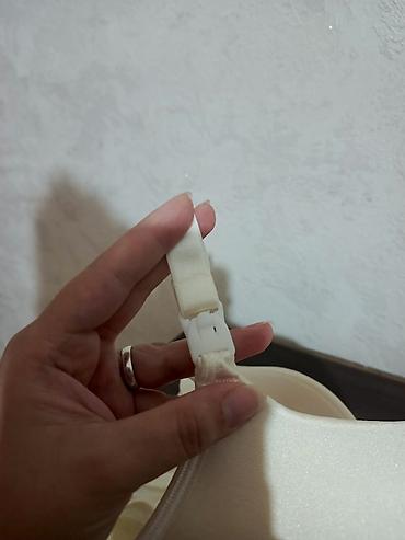 alt paltarları: Byusqalter süd verən analar üçün. Yeni qalıb etiketi üzərindədi — 4
