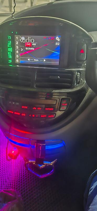 Toyota: Toyota Estima: 2002 г., 3 л, Автомат, Газ, Минивэн — 17