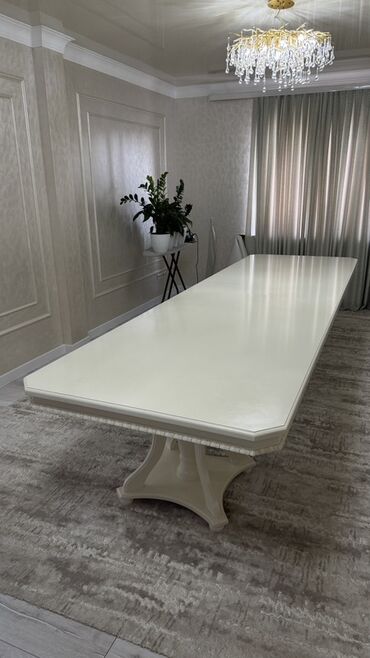 стол кровать: Большой обеденный/банкетный стол в классическом стиле. - Цвет