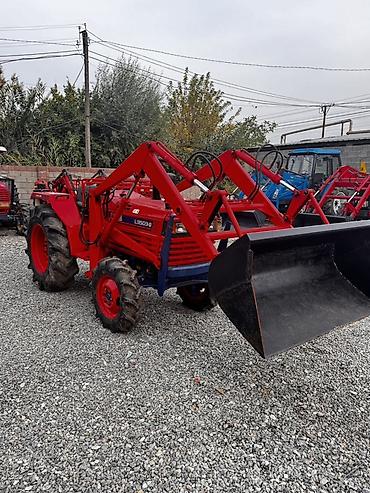 Тракторы Dongfanghong: Фронтальный погрузчик-трактор CH 3503D (4WD) - Полный привод (4 Wheel — 5