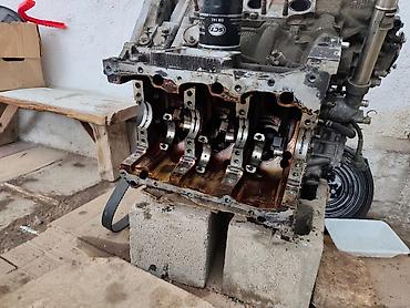 Двигатели, моторы и ГБЦ: Двигатель внутреннего сгорания(6v цилиндровый, бензиновый) — 3