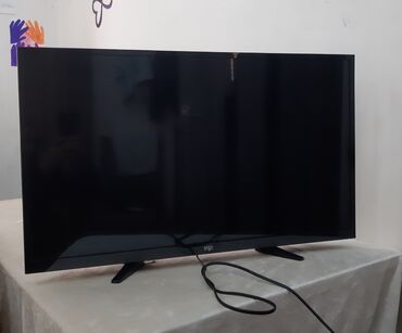 tv hd kabel: Televizor Ergo Led 32" HD (1366x768)