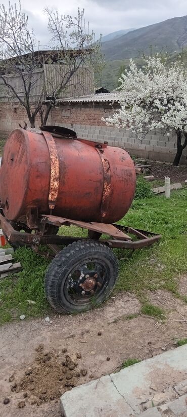 опрыскиватель б у: 1 тонна ц30 т.сом