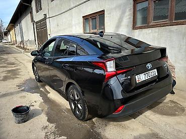 Унаа сатуу: Toyota Prius: 2019 г., 1.8 л, Вариатор, Гибрид, Хетчбек — 2