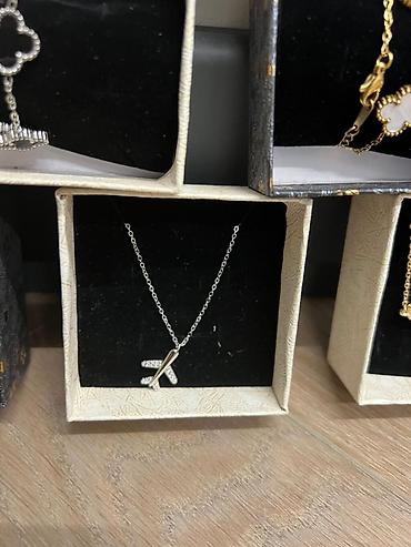 Наборы украшений: Набор украшений: браслеты и подвески. цена 350 за цепочки И — 9