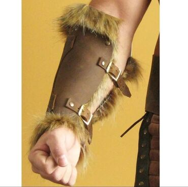 Другое оборудование для бизнеса: Доспехи воина 1.ф 4600сом. 2.ф. 2800сом 3.ф. 7000 сом 4.ф. 6500 сом — 10