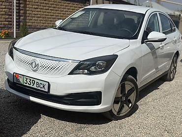 донгфенг е70: Dongfeng : 2025 г., 1 л, Автомат, Электромобиль, Седан — 1