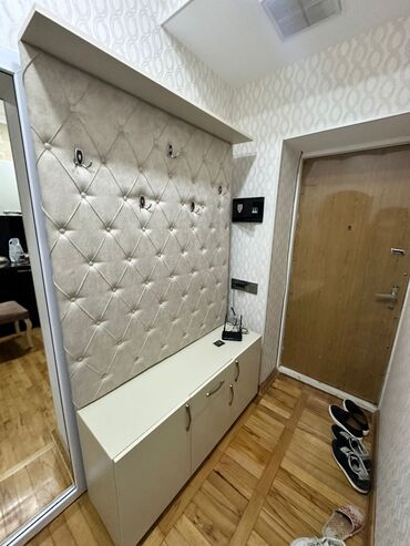 шкаф в зал: Dehliz dolabi
220azn
Bineqedi 9999 leli