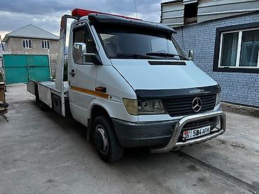 компрессор на 50 литров: Эвакуатор, Mercedes-Benz, 1999 г., Ломаная — 3