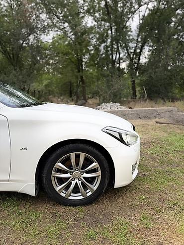 машина bwm: Infiniti Q70: 2015 г., 2.5 л, Автомат, Бензин, Седан — 1