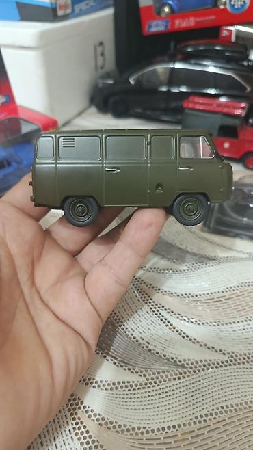 УАЗ: UAZ-452 “Buxanka” metal kolleksiya modeli - Miqyas: 1:43 (alt hissədə — 6