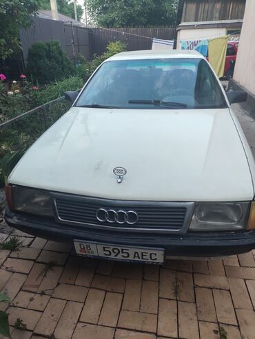 Audi: Audi 100: 1984 г., 2 л, Механика, Бензин, Седан