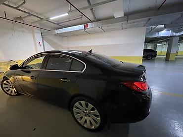 Opel: Opel Insignia: 2 l | 2010 il 369000 km Sedan — 2