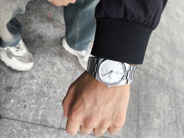Asia: Новый, Наручные часы, Tissot, цвет - Серый
