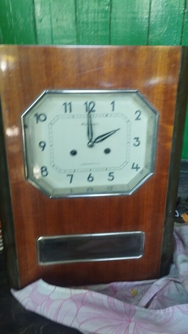 часы президент: Часы настенные с боем . сделано в СССР 7 000 сом
