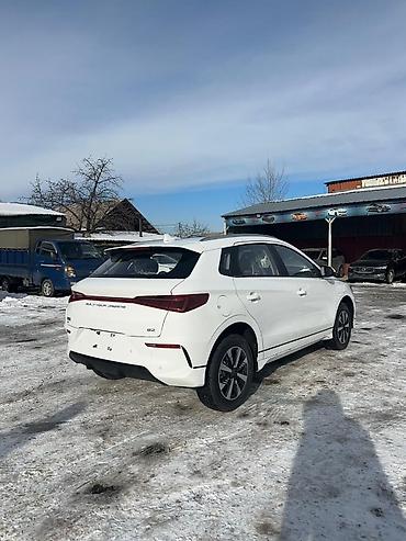 BYD: BYD E2: 2025 г., Автомат, Электромобиль, Хэтчбэк — 6