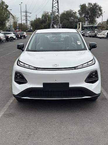 Changan: Changan Qiyuan Q05: 2026 г., Электромобиль — 4