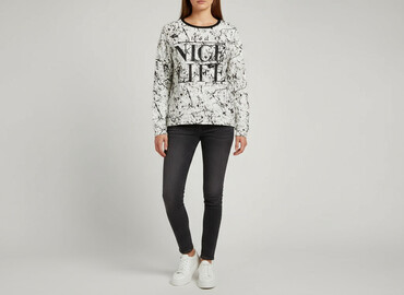 bluza wiedźmin reserved: Reserved, Women`s sweatshirt, size M