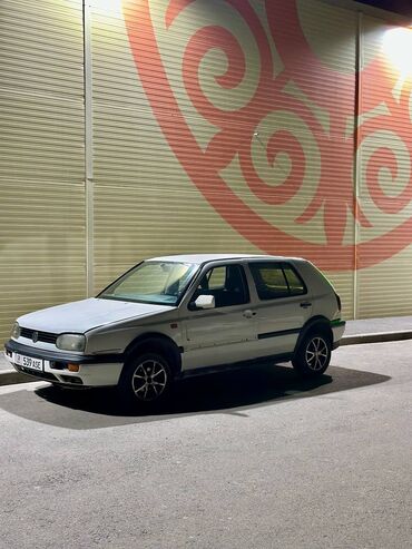 обмен на гольф: Volkswagen Golf V: 1994 г., 1.5 л, Вариатор, Бензин, Хэтчбэк