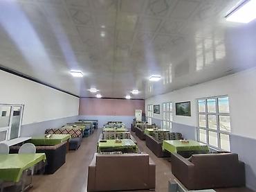 Прямые диваны: Продается б/у двухместные диваны — 4