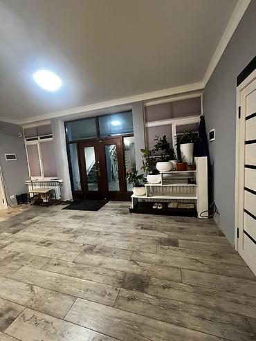 Долгосрочная аренда домов: 250 м², 5 комнат — 16