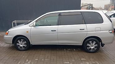 Toyota Gaia: 2002 г., 0.2 л, Автомат, Бензин, Минивэн