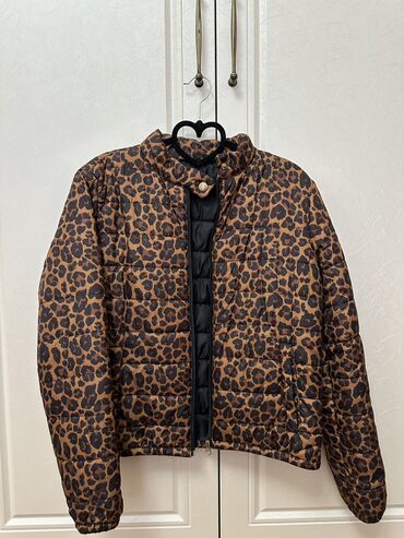 зеленые мужские куртки: Пуховик куртка, Stradivarius, L