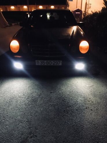 turbo az c class: Mercedes-Benz E-Class: 2.3 l | 1996 il Sedan