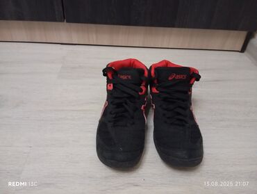 рюкзак ортопедический фирменный: Борцовки ASICS Snapdown в черно-красной расцветке. Модель имеет