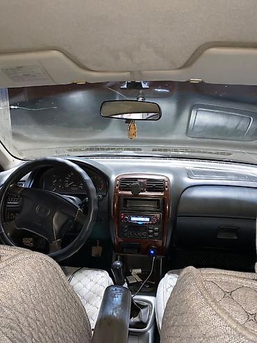 шевралет камара: Mazda 626: 1999 г., 1.8 л, Механика, Бензин, Седан — 7