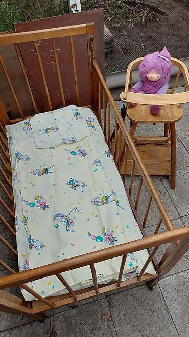 bunk bed: Детская деревянная кроватка классического типа + раскладной стульчик - — 4