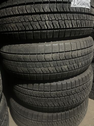 Шины: Шины 205 / 60 / R 16, Зима, Б/у, Комплект, Легковые, Япония, Bridgestone