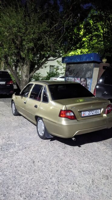 чач тарач арендага берилет: Сдаю в аренду: Легковое авто