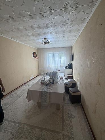 Батирлерди сатуу: 2 бөлмө, 42 м², 2 кабат, Эски ремонт — 1