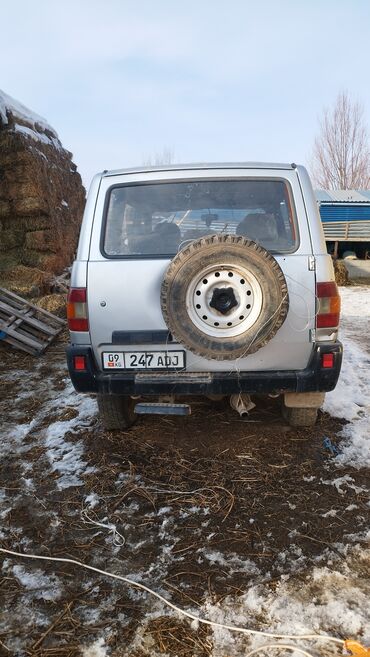 Продажа авто: ВАЗ (ЛАДА) 4x4 Нива: 2005 г., 2.4 л, Механика, Бензин