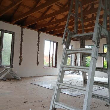 Həyət evləri və villaların satışı: 8 otaq, 1000 kv. m, Orta təmir — 8