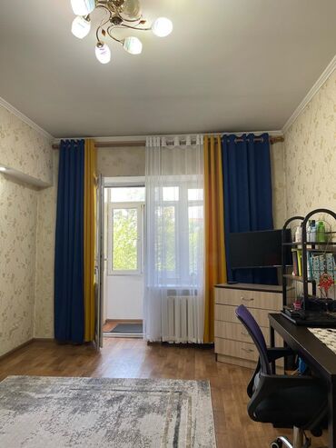 сдам квартиру на долгий срок рядом просп. жибек жолу, бишкек: 1 бөлмө, Менчик ээси, Чогуу жашоосу жок, Жарым -жартылай эмереги бар