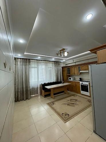 Долгосрочная аренда квартир: 3 комнаты, Риэлтор, Без подселения, С мебелью полностью — 9