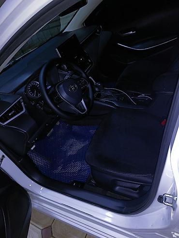 bronco машина: Toyota Corolla: 2020 г., 1.8 л, Вариатор, Гибрид, Седан — 6
