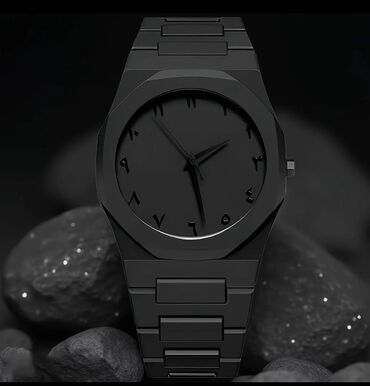 прокат национальных костюмов для детей: Стильные мужские наручные часы в монохромном чёрном исполнении. -