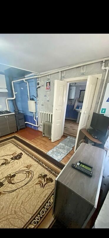 дом токмока: 65 кв. м, 4 бөлмө, Унаа токтотуучу жай, Забор, тосулган