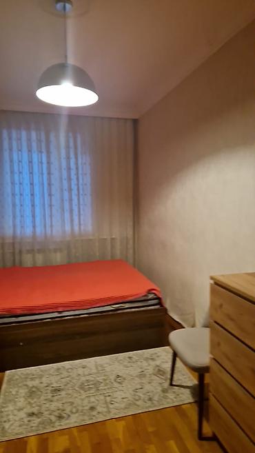 7ci mk: Kirayə 2 otaqlı, tam mebelli və texnikalı mənzil. - Qonaq otağı — 3