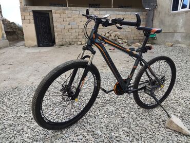 qaçış velosipedi: İşlənmiş Trek velosipedi 26", sürətlərin sayı: 7, Ünvandan götürmə