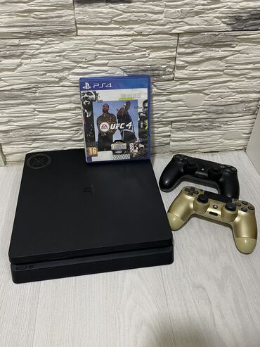 б у игровые компьютеры: Продаю свою PlayStation 4, в хорошем состоянии, всё работает отлично