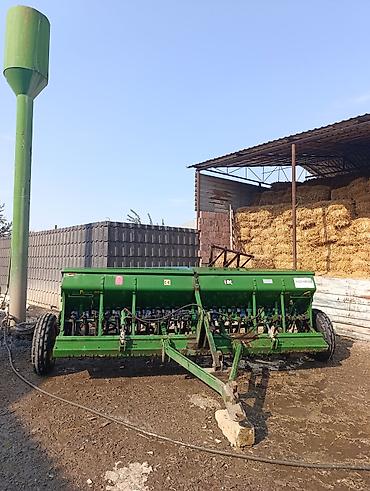 karatas traktor: Işlənmiş taxıl səpən satılır. Real alıcıya endirim olacaq təcili — 8